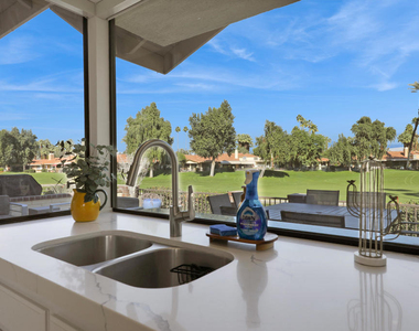 236 Castellana S - Photo Thumbnail 17