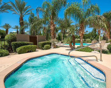 359 Desert Holly Drive - Photo Thumbnail 29