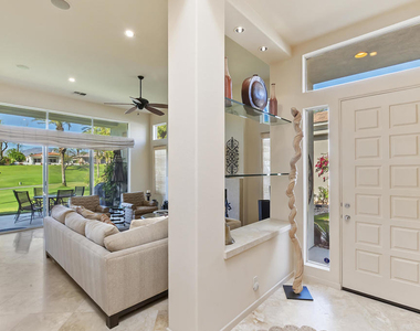 359 Desert Holly Drive - Photo Thumbnail 26