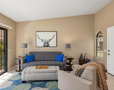 500 S Farrell Drive - Photo Thumbnail 8