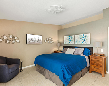 500 S Farrell Drive - Photo Thumbnail 15