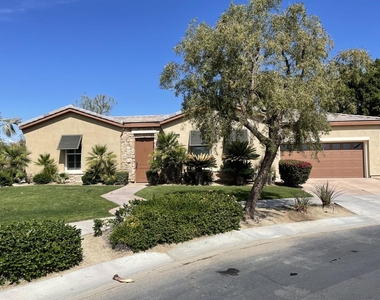 60189 Poinsettia Place - Photo Thumbnail 3