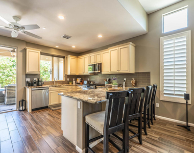 82820 Kingsboro Lane - Photo Thumbnail 9