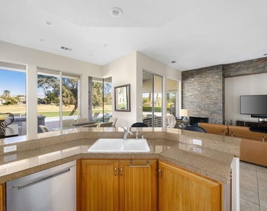 253 Loch Lomond Road - Photo Thumbnail 9