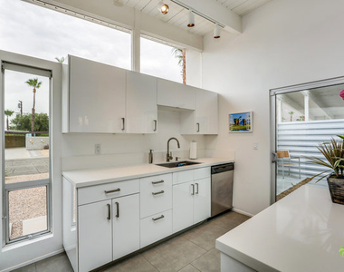 688 E Spencer Drive - Photo Thumbnail 19