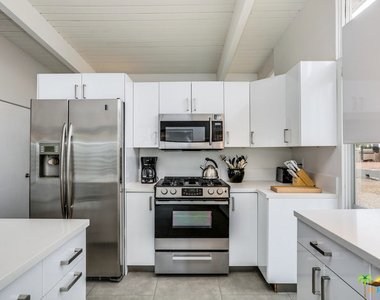 688 E Spencer Drive - Photo Thumbnail 18