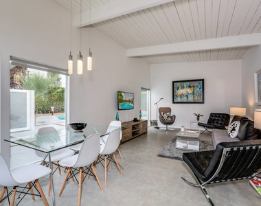 688 E Spencer Drive - Photo Thumbnail 8