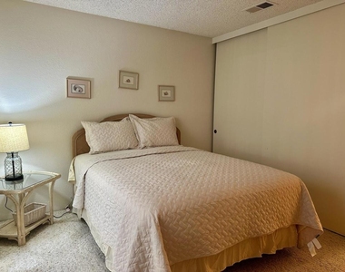 207 Serena Drive - Photo Thumbnail 9