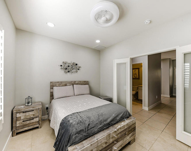 39676 Somerset Avenue - Photo Thumbnail 17