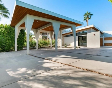 524 E E Miraleste Court Court - Photo Thumbnail 76