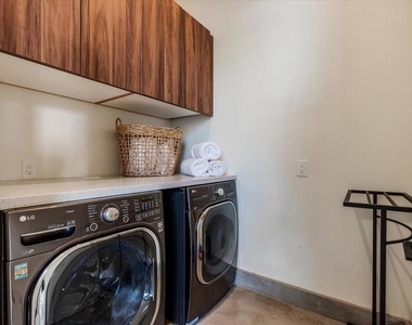 524 E E Miraleste Court Court - Photo Thumbnail 62