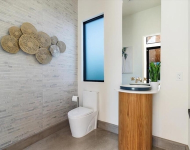 524 E E Miraleste Court Court - Photo Thumbnail 29