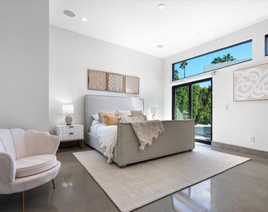 524 E E Miraleste Court Court - Photo Thumbnail 54