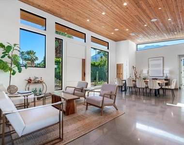 524 E E Miraleste Court Court - Photo Thumbnail 2