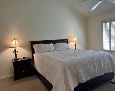 261 Santa Barbara Circle - Photo Thumbnail 11