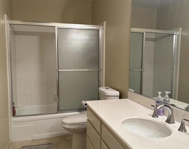 261 Santa Barbara Circle - Photo Thumbnail 10