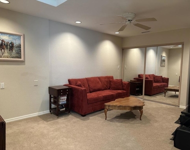 261 Santa Barbara Circle - Photo Thumbnail 8