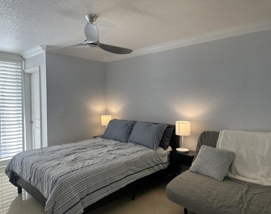 715 Sandpiper Street - Photo Thumbnail 12