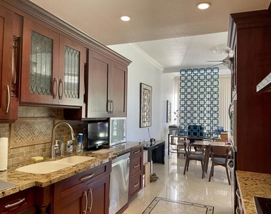 715 Sandpiper Street - Photo Thumbnail 6