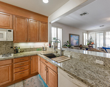 80538 Avenida Camarillo - Photo Thumbnail 6