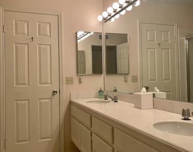 224 Castellana S - Photo Thumbnail 19