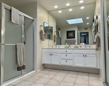 242 Serena Drive - Photo Thumbnail 8