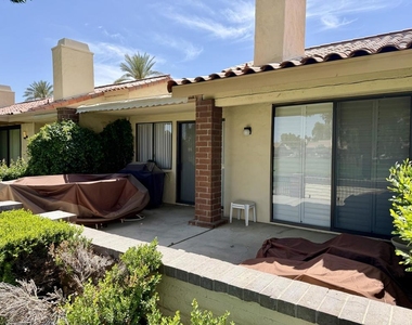 242 Serena Drive - Photo Thumbnail 11