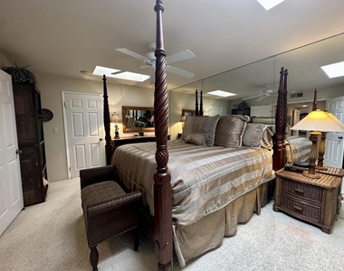 242 Serena Drive - Photo Thumbnail 7