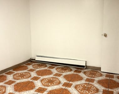 34-7 75th Street - Photo Thumbnail 6