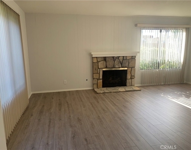 28000 Ridgebluff Court - Photo Thumbnail 4