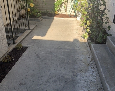 28000 Ridgebluff Court - Photo Thumbnail 28