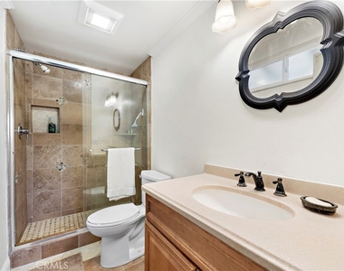 710 Avenida Columbo - Photo Thumbnail 10