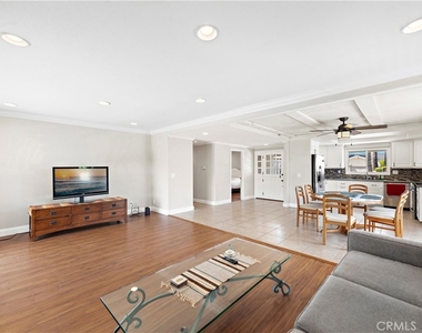 710 Avenida Columbo - Photo Thumbnail 7