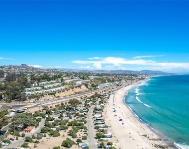 3319 Doheny Way - Photo Thumbnail 56