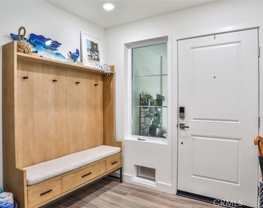 3319 Doheny Way - Photo Thumbnail 8