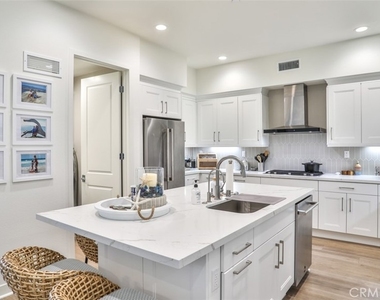 3319 Doheny Way - Photo Thumbnail 11
