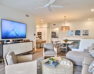 3319 Doheny Way - Photo Thumbnail 20