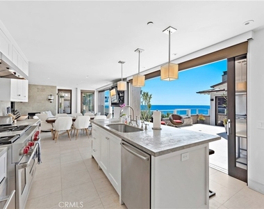 160 Saint Anns Drive - Photo Thumbnail 2
