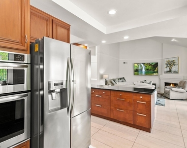 28602 Silverton Dr - Photo Thumbnail 14