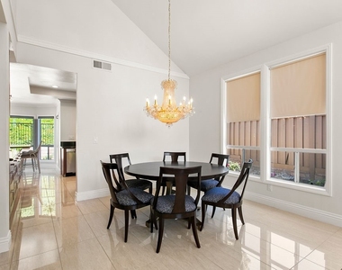 28602 Silverton Dr - Photo Thumbnail 7