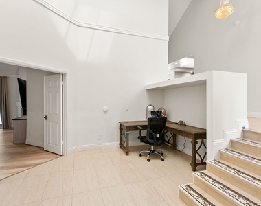 28602 Silverton Dr - Photo Thumbnail 15