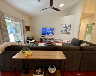 44451 Kings Canyon Lane - Photo Thumbnail 12