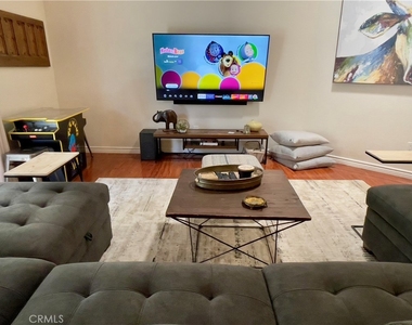 44451 Kings Canyon Lane - Photo Thumbnail 10