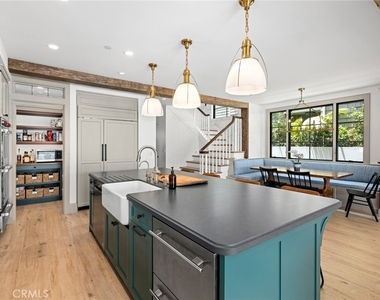 225 E Bay Front - Photo Thumbnail 8