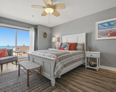 910 N Pacific St - Photo Thumbnail 15