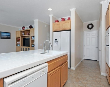 6963 Tradewinds Drive - Photo Thumbnail 18