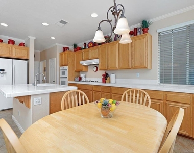 6963 Tradewinds Drive - Photo Thumbnail 16