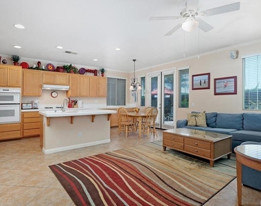 6963 Tradewinds Drive - Photo Thumbnail 15