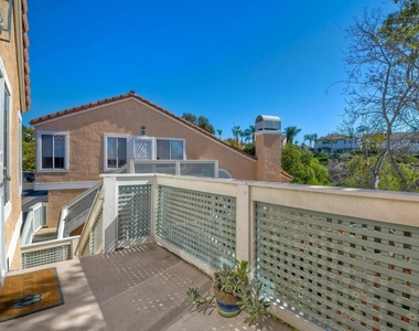 4243 Arroyo Vista Way - Photo Thumbnail 4