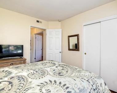 4243 Arroyo Vista Way - Photo Thumbnail 11
